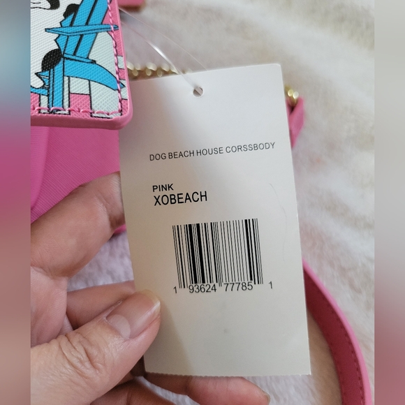 ✨️HP✨️Betsey Johnson | NWT Cute Pink Beach Dog House Shaped Crossbody Bag - Picture 10 of 12